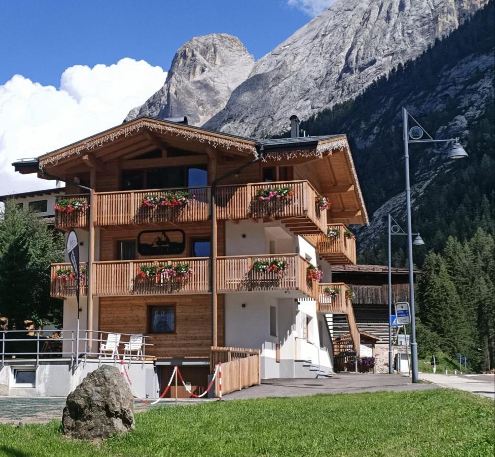 Piccola Cesa Apartments Canazei Exteriér fotografie